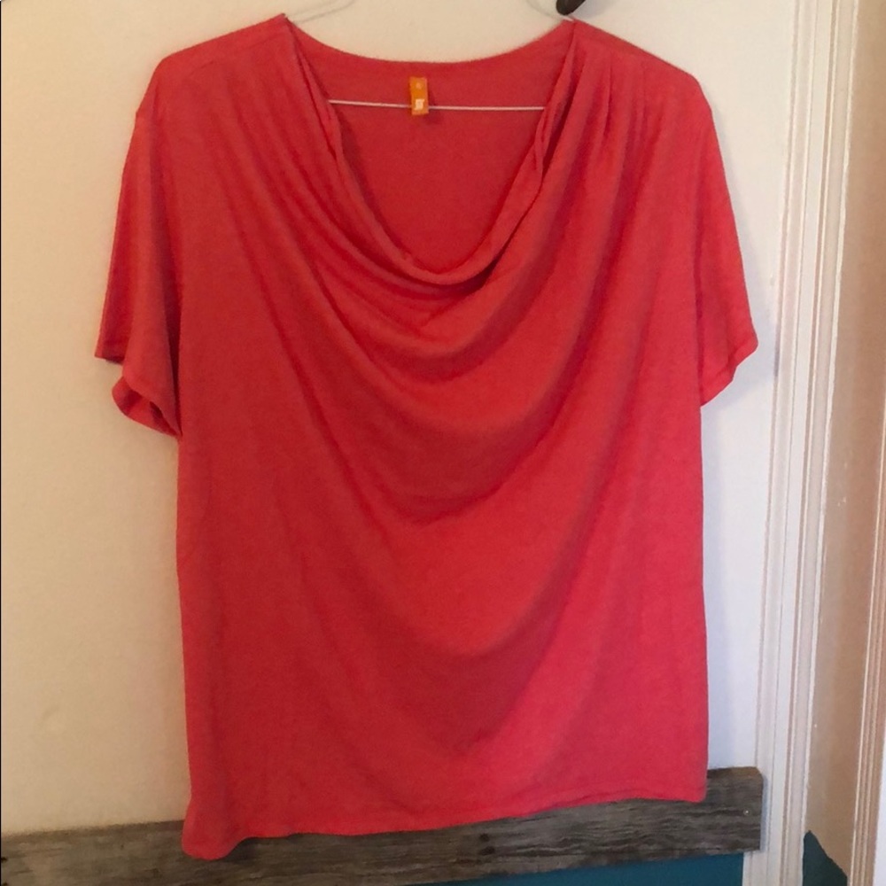 Lucy flowy athletic top